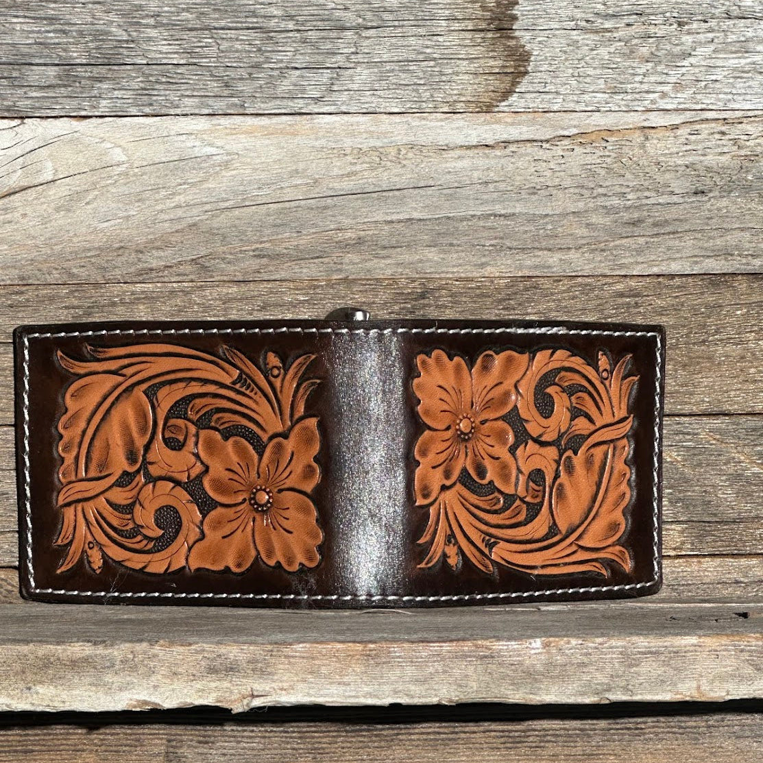 Floral Carved Money Clipper