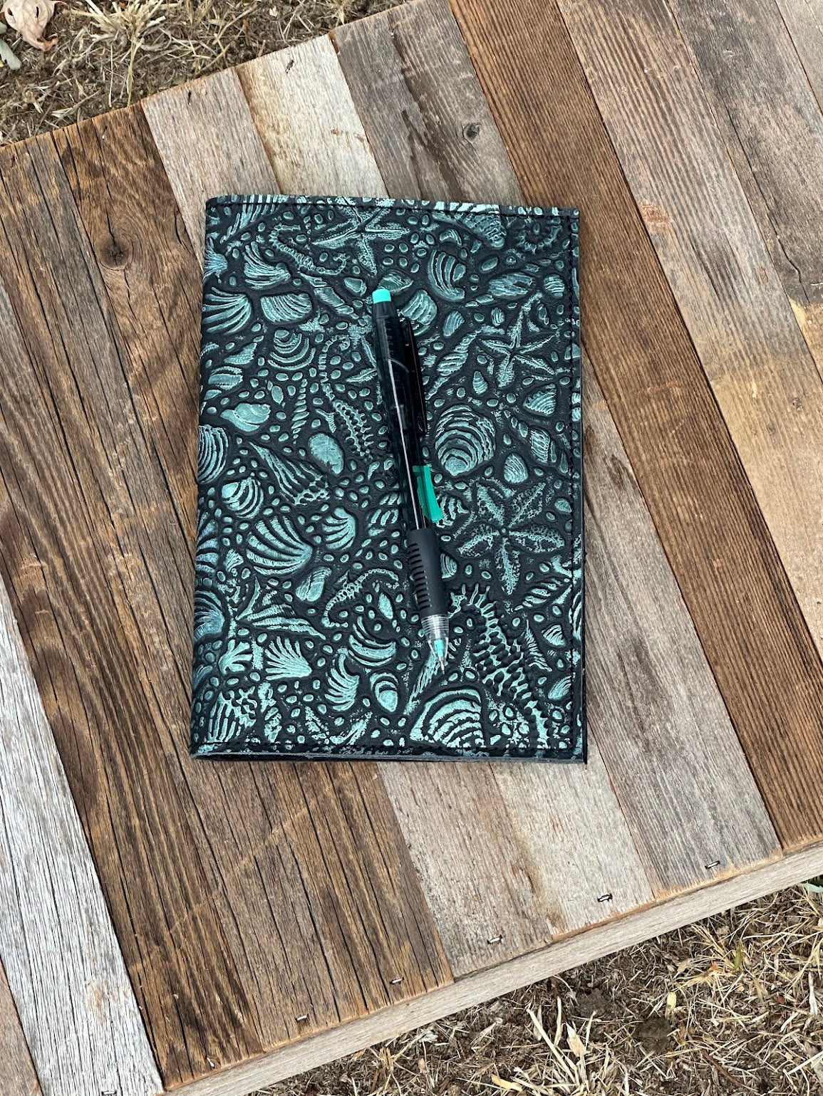 Seashell Mini Padfolio in Aqua and Black